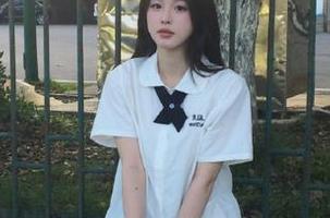 想知道“17一起吃瓜”入口的神秘吗？跟着我一起潜入这个网官网的万象世界！