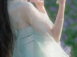 在17吃瓜网站寻找真相，每一条消息都像是密谋的产物，哈哈！