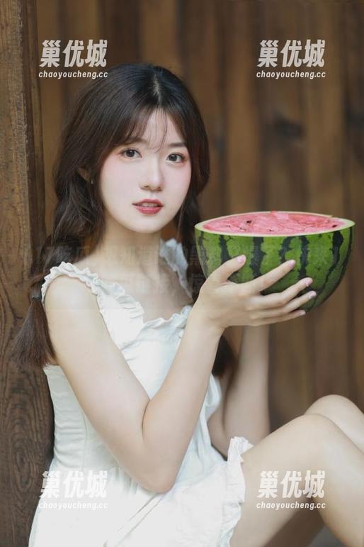 想知道谁的黑料又爆了？快来17吃瓜链接，惊喜不断！