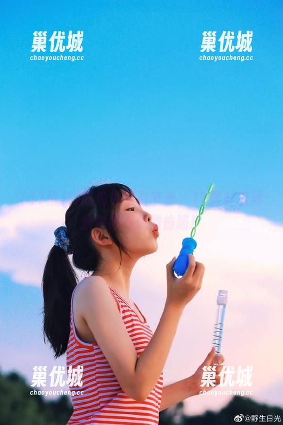 吃瓜也要有节奏，17黑料视频教你如何优雅偷瞄！