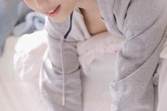 愤怒吃瓜少女的立场：www.399.su入口是我唯一的避风港！