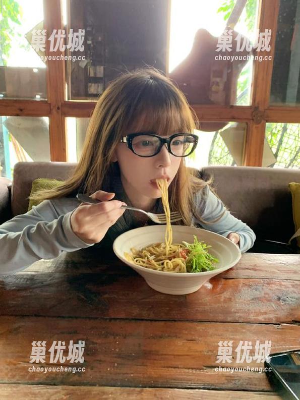 观看！今日吃瓜网热辣爆料，51吃瓜网这瓜真嫩，太撩了吧！
