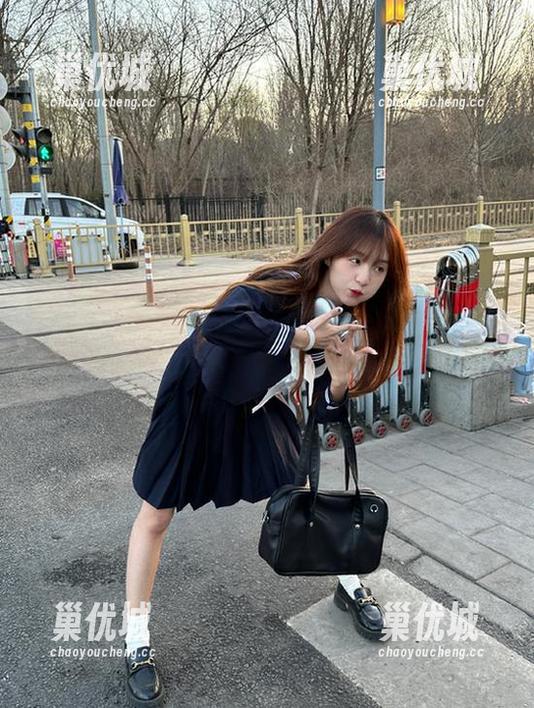 搜狐了一下718.sx苹果版，这些瓜真是让人目不暇接，似乎每个都藏着不为人知的秘密？