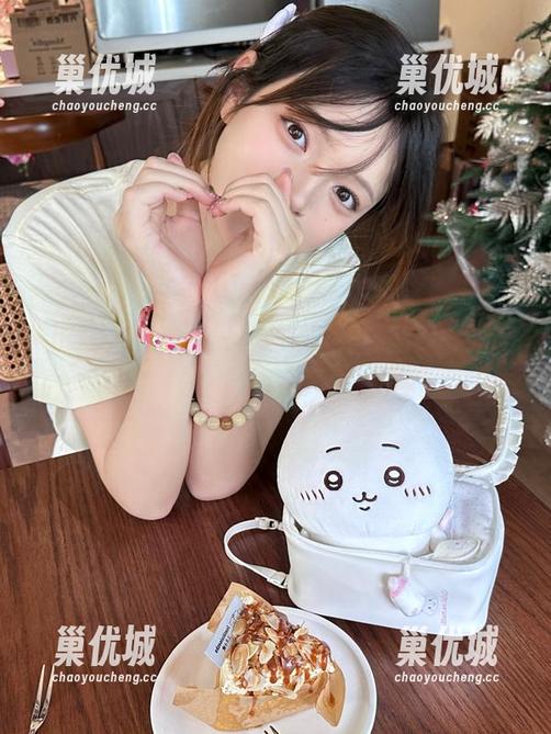 收藏“hlw”的瓜，真的是一把辛酸泪……