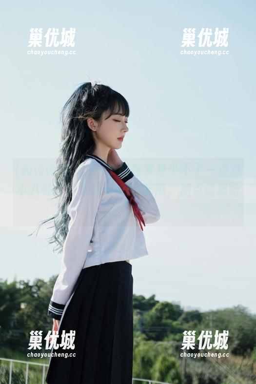 一个好故事总少不了一点点小八卦，快下载www.吃瓜，加点调料给生活！