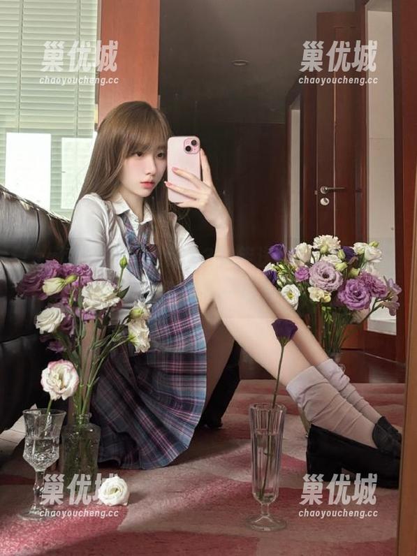 点开zztt333的传送门，巨型瓜等着你来咬一口！