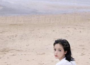 五一吃瓜app的网页，这提醒我了夏天的到来，有点热，有点燥，但又忍不住想继续滑下去……