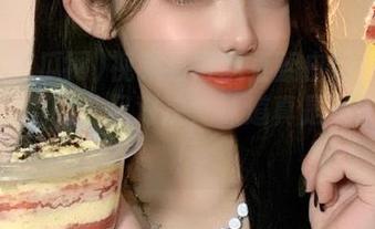 视频看得我直翻白眼！人人吃瓜网上的世纪对决，味道真是一言难尽！