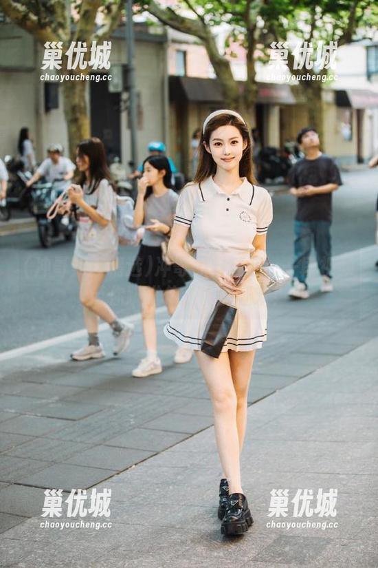 冲哥黑料精选：一段视频带你跳进传送门的狂欢！