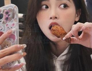 点击这里！吃瓜网下载地址大揭秘，感觉像在找藏宝图！
