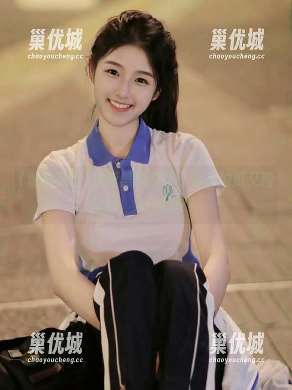 最新黑料专区，今天的瓜又酸又甜，来一口吧！