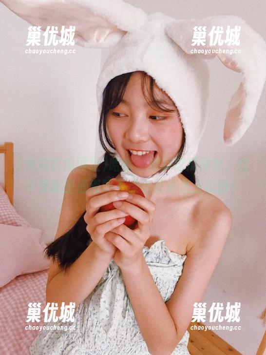 哈哈，黑料吃瓜网址，这不是秘密通道吗？点击就得进入瓜田！