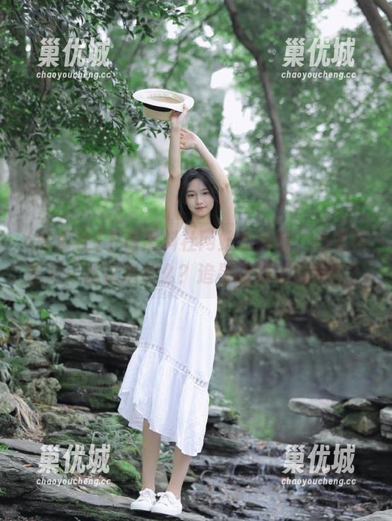 黑料社 下载黑料社网站的内容,心里只想问:我这算什么?追星还是追流量啊?