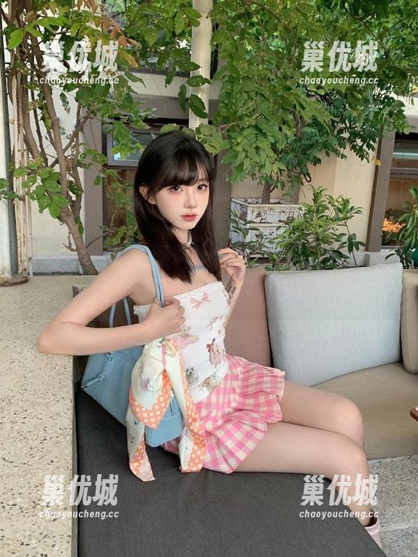 黑料社 关注黑料社,下载资源直达真相,我是怎么被瓜砸中的?