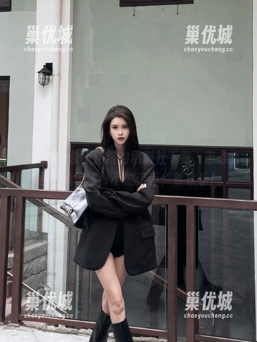黑料社 永不迷路的黑料社下载,带你直通吃瓜现场,不怕走丢,看欢乐!